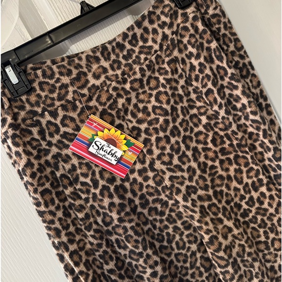 Animal Print-Wide Leg Flare Pants. NWT - Picture 7 of 10